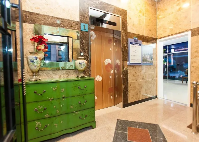Icon Hotel